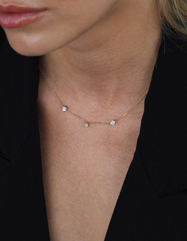 Naszyjnik Three Wishes z 3 laboratoryjnymi diamentami, 14K żółte złoto _ 0,6 ct