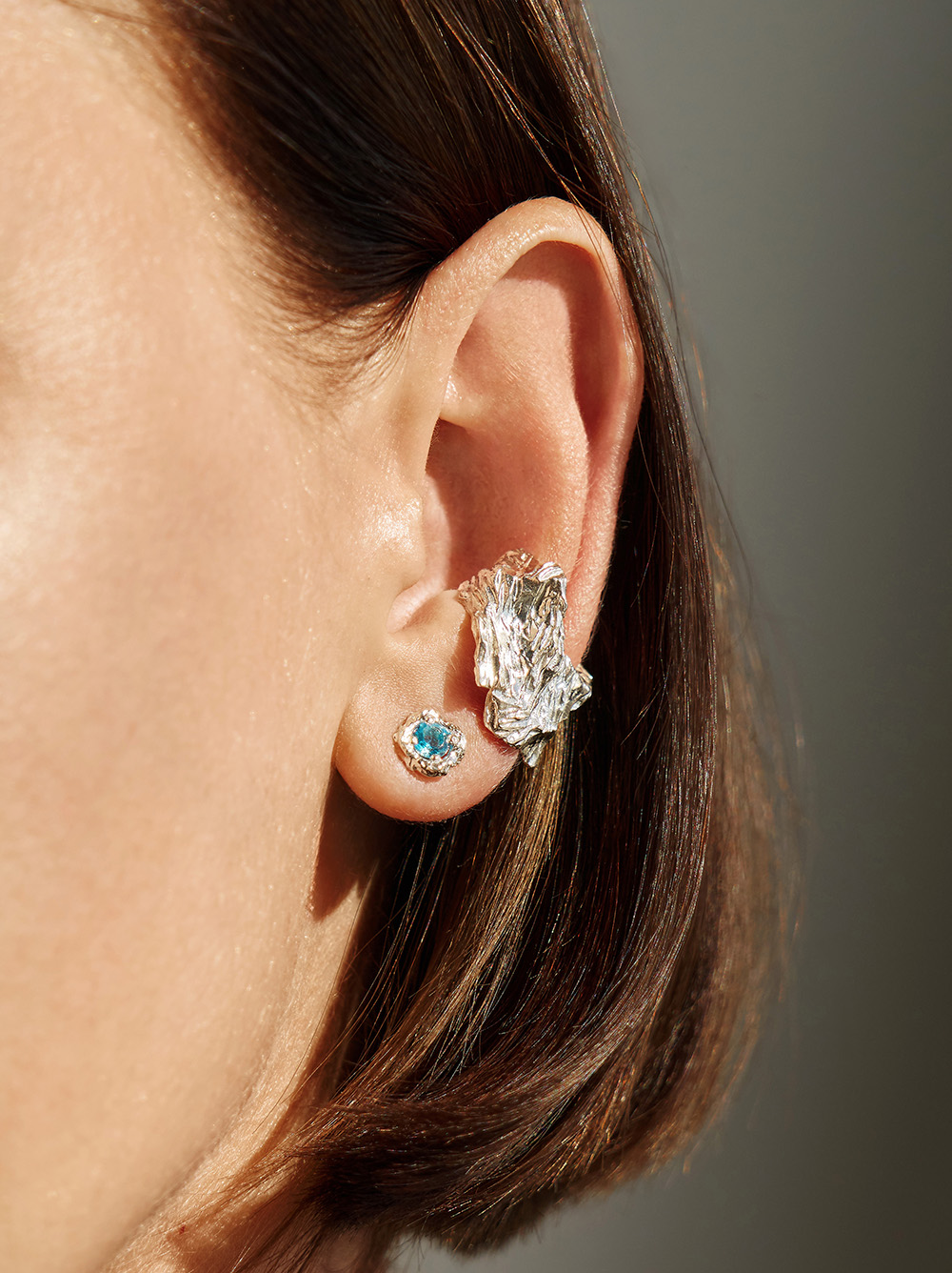 Kolczyki Desire Studs z topazami Swiss Blue, srebro próby 925
